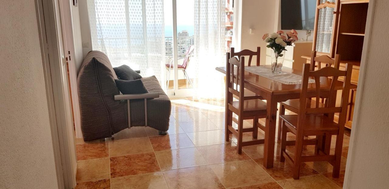 Calle Roquedal Apartment *